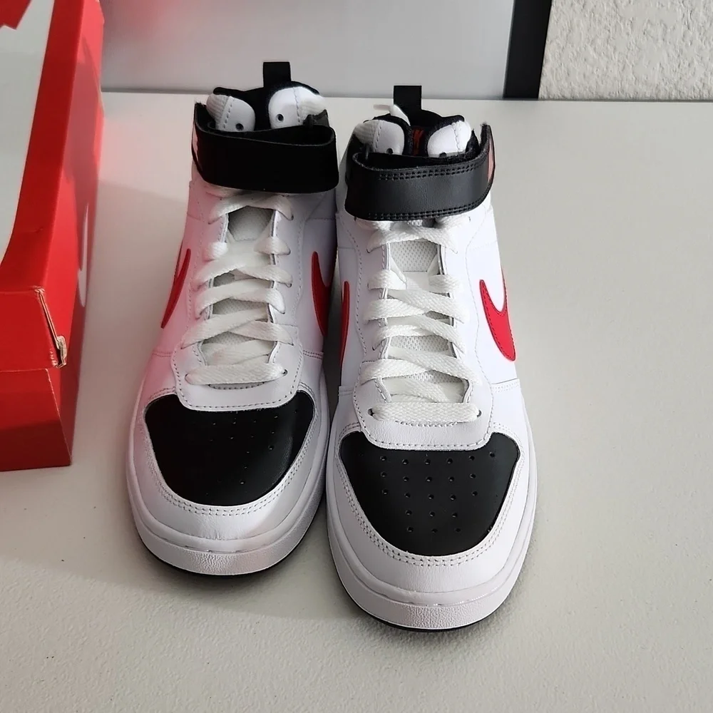 Nike Court Shoes Sneakers Mid Size 6Y - 7.5 women
